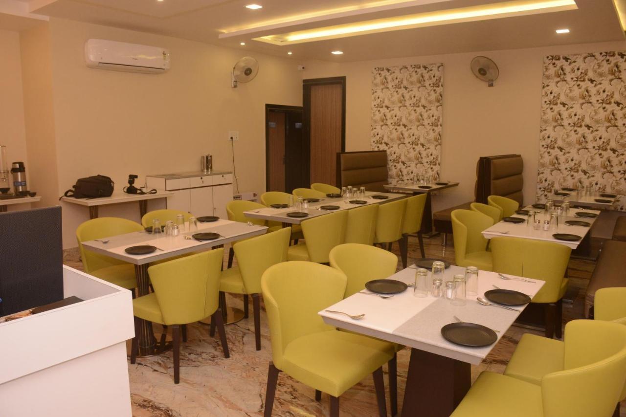 Hotel Bharat Kota  Exterior photo