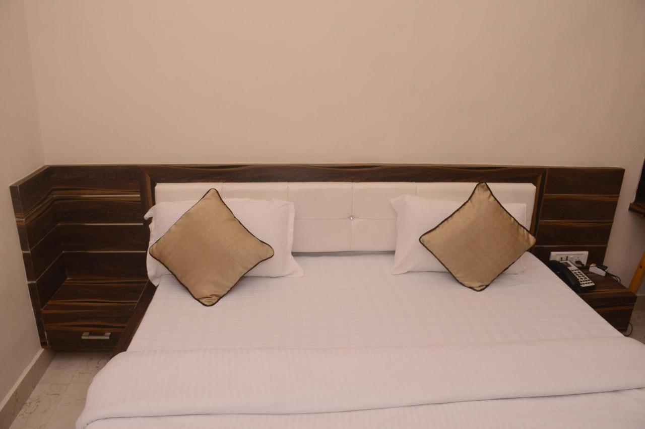 Hotel Bharat Kota  Exterior photo